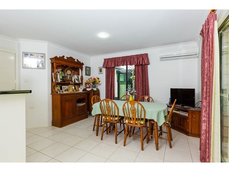 8 Samuel Avenue, Crows Nest QLD 4355