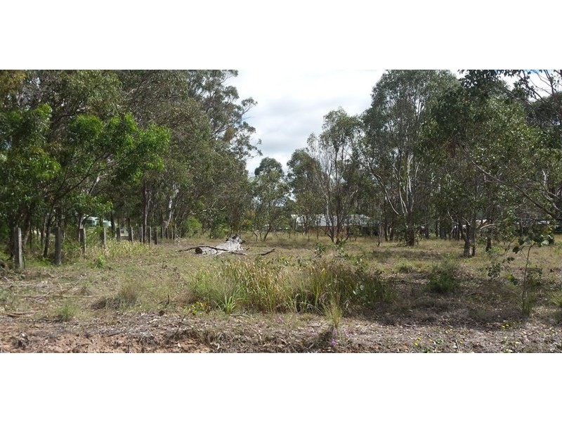 2 Chas Road, Crows Nest QLD 4355