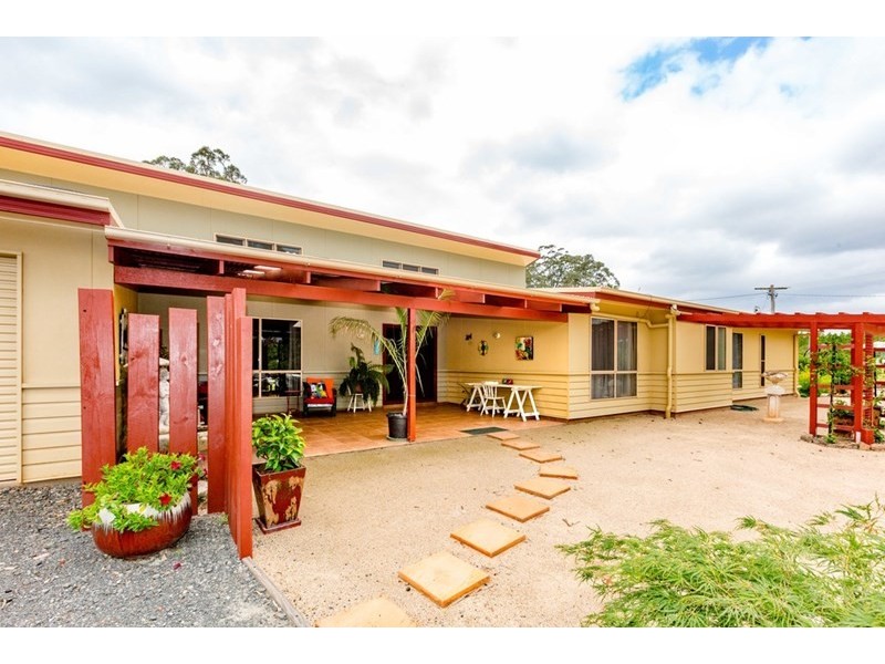 18 William Street, Pechey QLD 4352