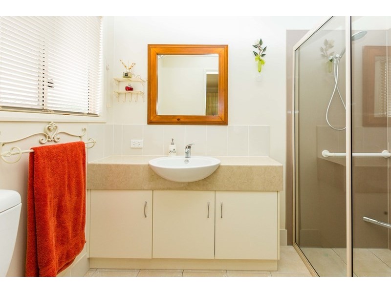 18 William Street, Pechey QLD 4352