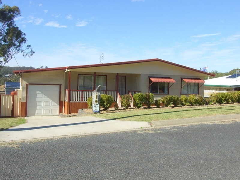 29 Railway Terrace, Crows Nest QLD 4355