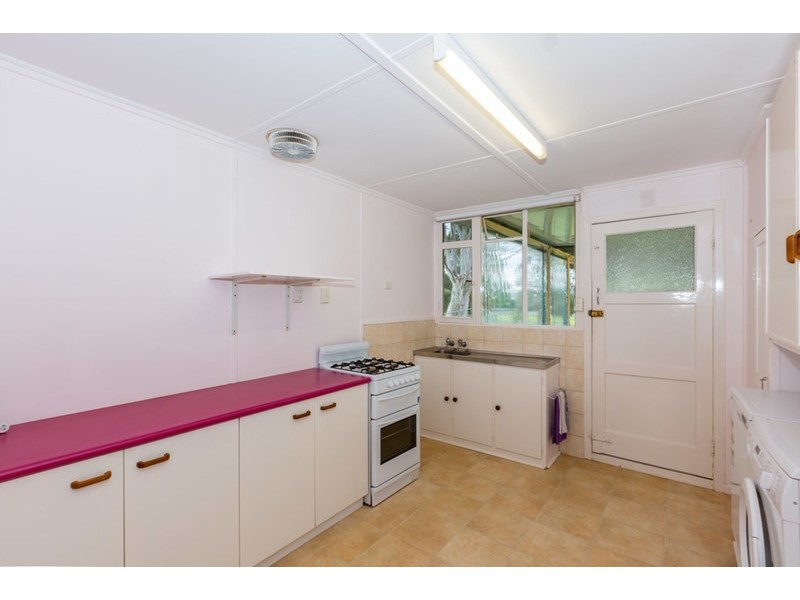 26a South Street, Crows Nest QLD 4355