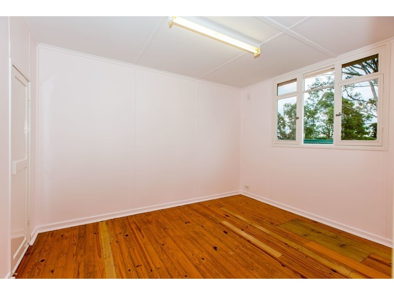 26a South Street, Crows Nest QLD 4355