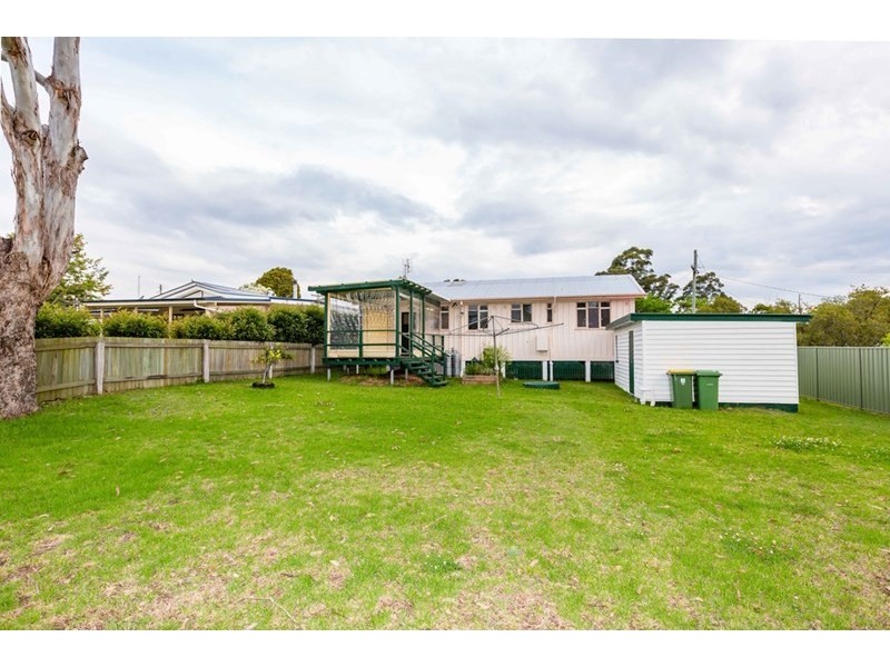 26a South Street, Crows Nest QLD 4355