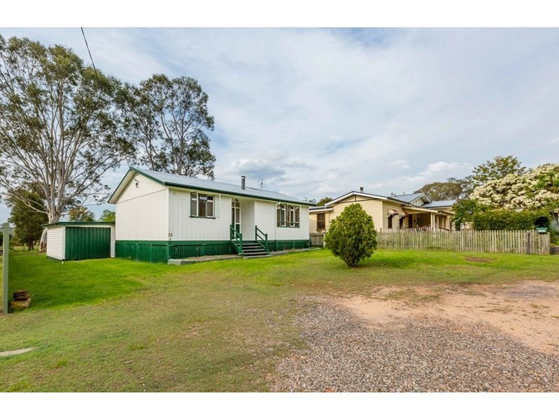 26a South Street, Crows Nest QLD 4355
