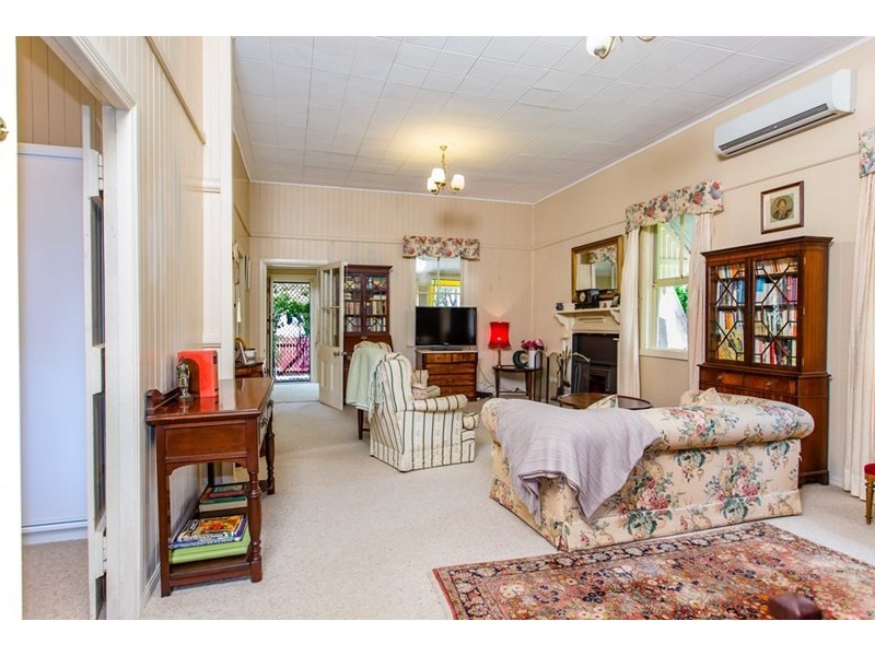 28 Nolan Street, Crows Nest QLD 4355