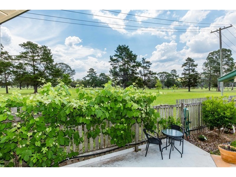 28 Nolan Street, Crows Nest QLD 4355