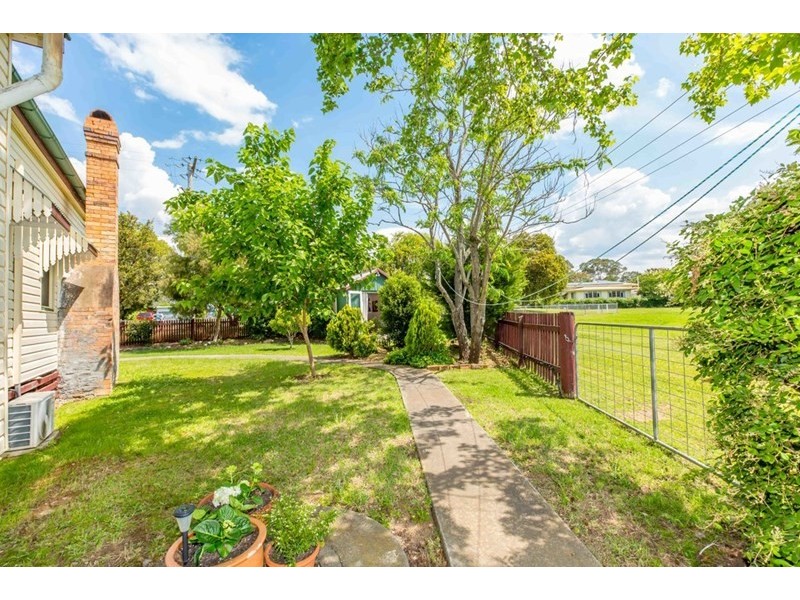 28 Nolan Street, Crows Nest QLD 4355