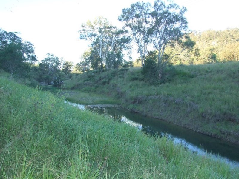 90 Old Emu Creek Road, Emu Creek QLD 4355