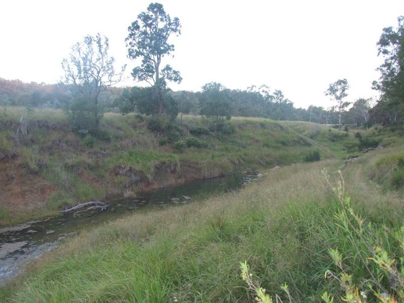 90 Old Emu Creek Road, Emu Creek QLD 4355