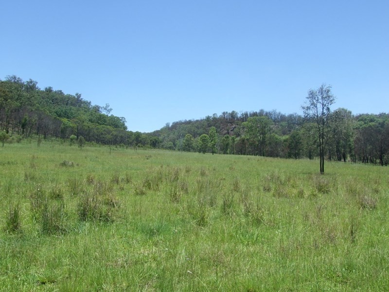 90 Old Emu Creek Road, Emu Creek QLD 4355