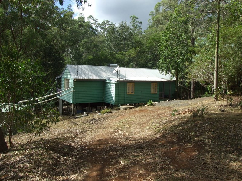 185 Post Office Road, Ravensbourne QLD 4352