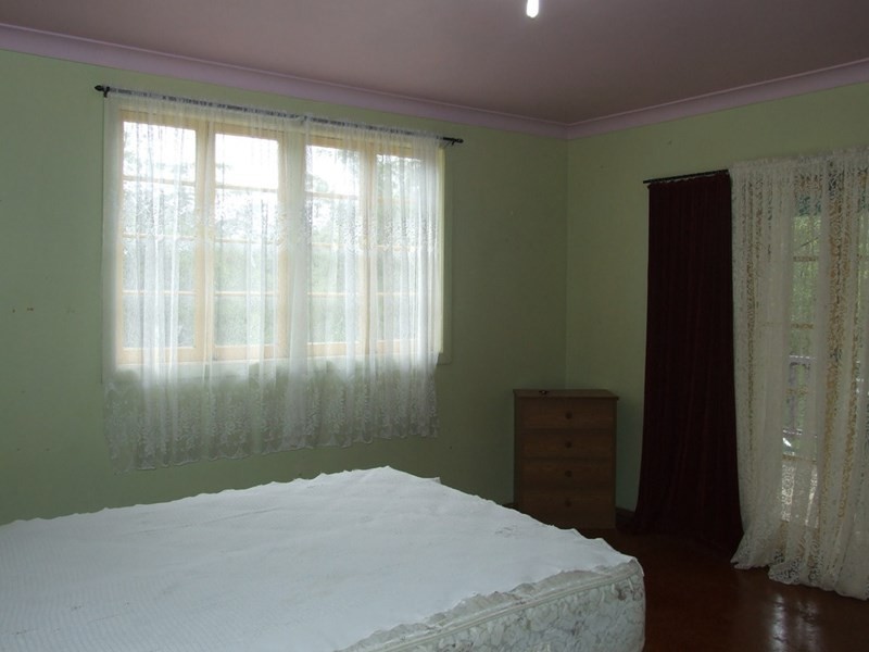 185 Post Office Road, Ravensbourne QLD 4352