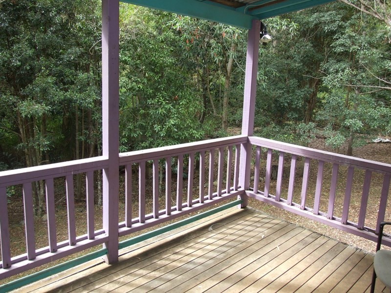 185 Post Office Road, Ravensbourne QLD 4352