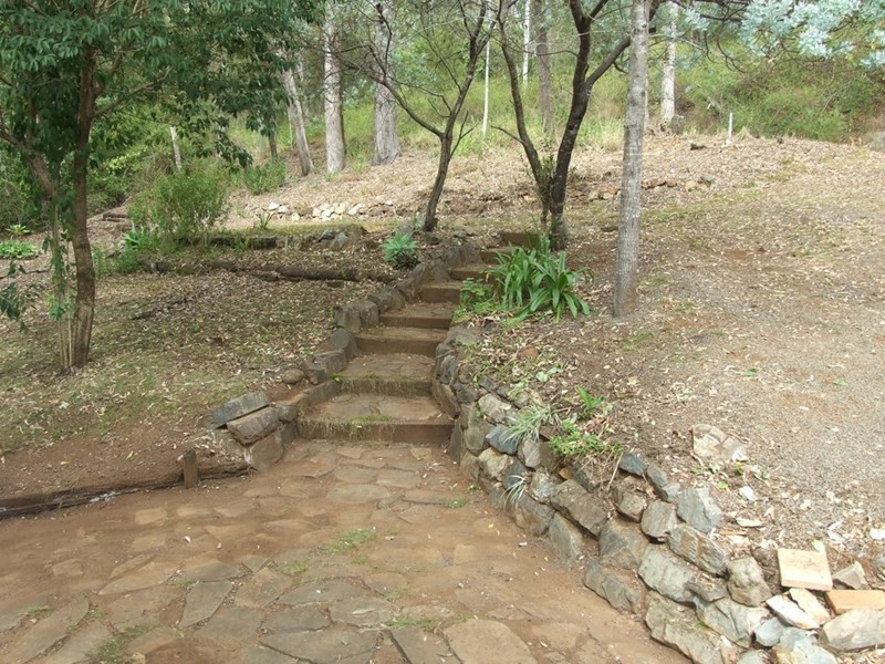 185 Post Office Road, Ravensbourne QLD 4352