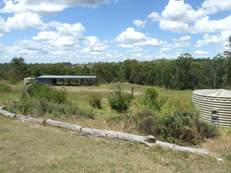 664 Austin Road, Crows Nest QLD 4355