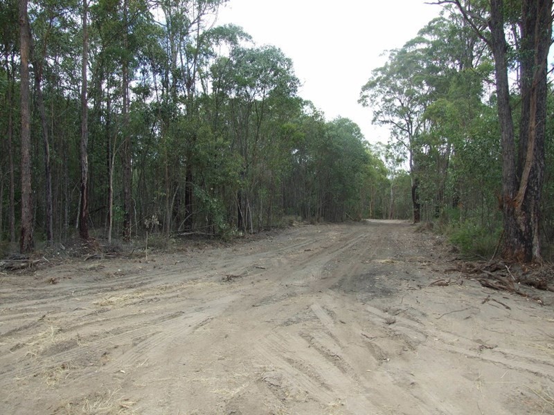 25 Pinnell Road, Crows Nest QLD 4355