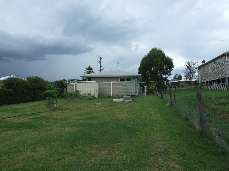 26 William Street, Goombungee QLD 4354