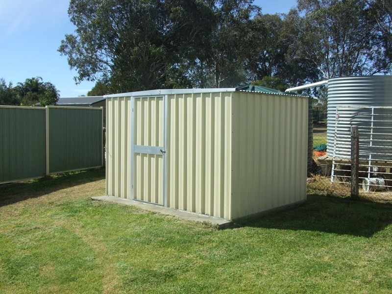 10 Park Road, Crows Nest QLD 4355