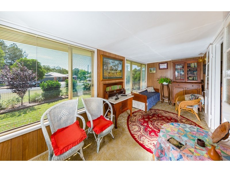 13 Gleeson Street, Crows Nest QLD 4355