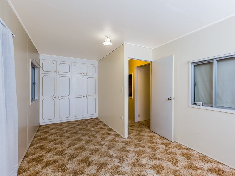 54 Charles Street, Crows Nest QLD 4355