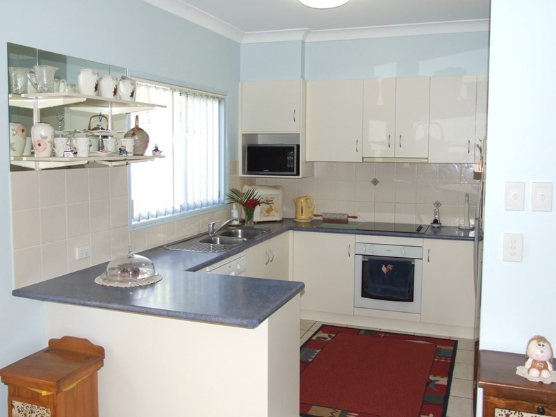 6 Parkland Drive, Crows Nest QLD 4355