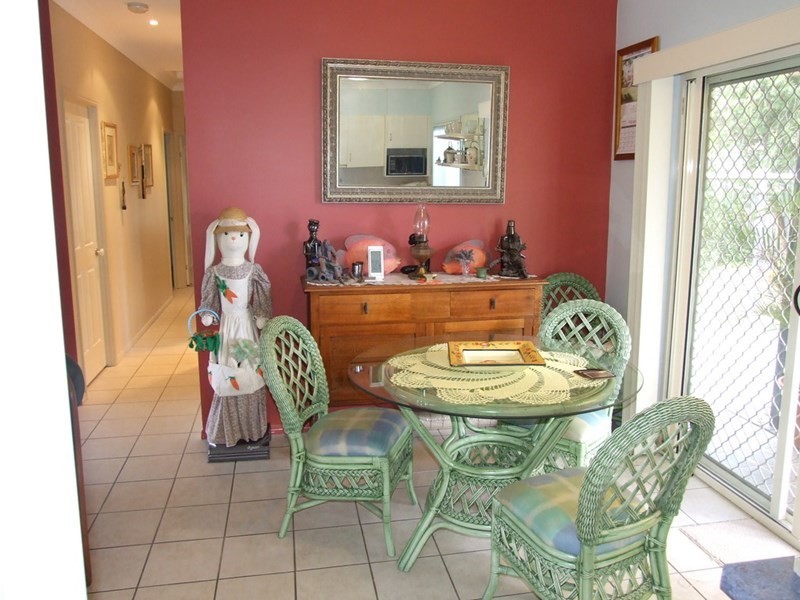 6 Parkland Drive, Crows Nest QLD 4355