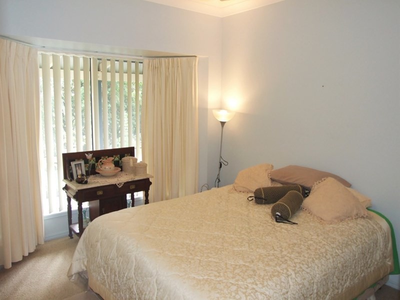 6 Parkland Drive, Crows Nest QLD 4355