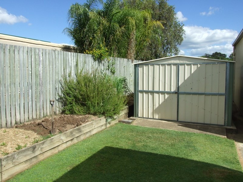 6 Parkland Drive, Crows Nest QLD 4355