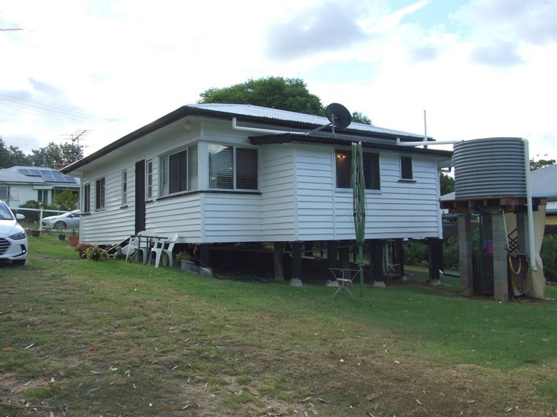 6 Andrews Road, Crows Nest QLD 4355