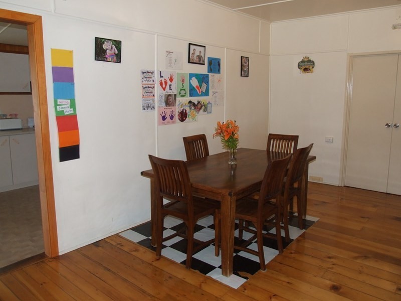 28 Albert Street, Crows Nest QLD 4355