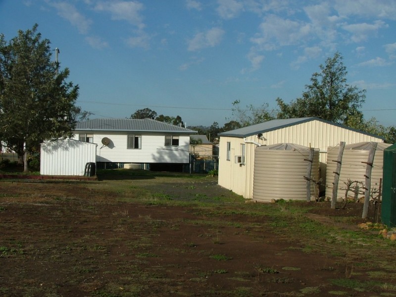 15 Peters Street, Goombungee QLD 4354