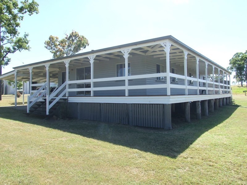 6009 New England Highway, Crows Nest QLD 4355