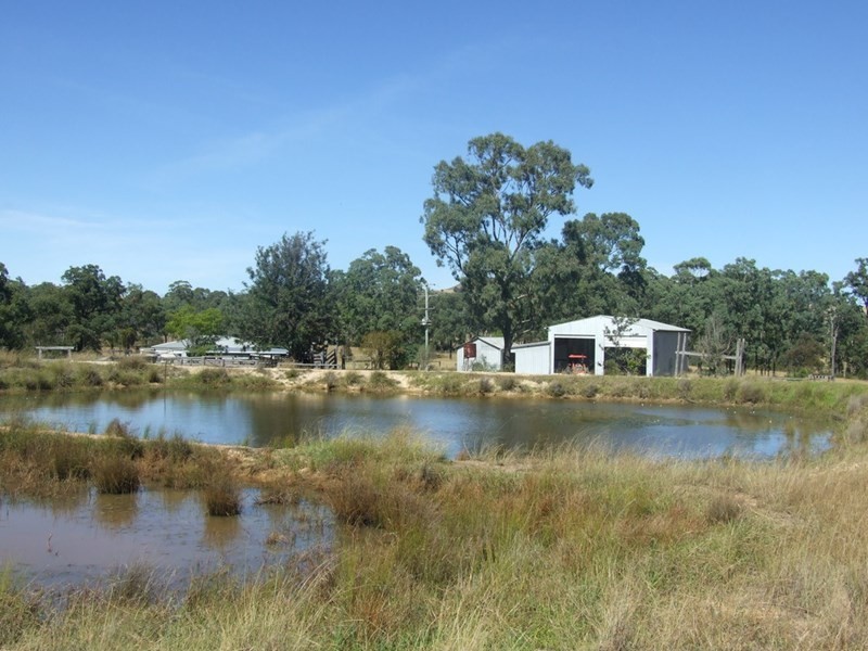 6009 New England Highway, Crows Nest QLD 4355