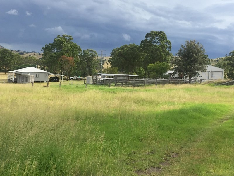 6009 New England Highway, Crows Nest QLD 4355