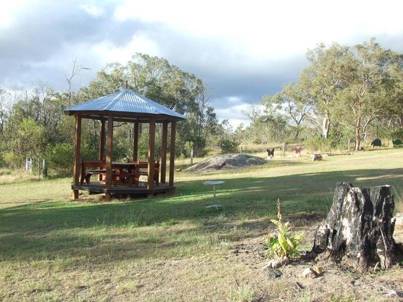 29 Pinnell Road, Crows Nest QLD 4355