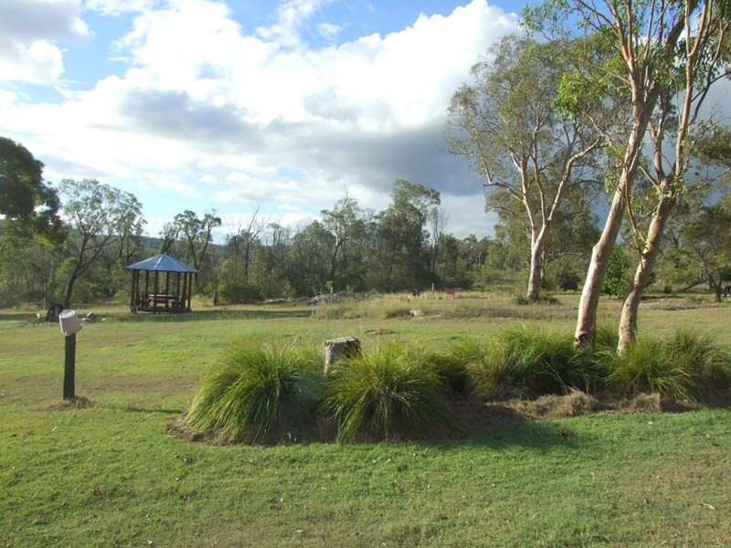 29 Pinnell Road, Crows Nest QLD 4355