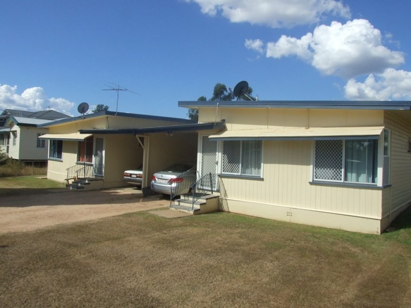 34 Campbell Street, Oakey QLD 4401