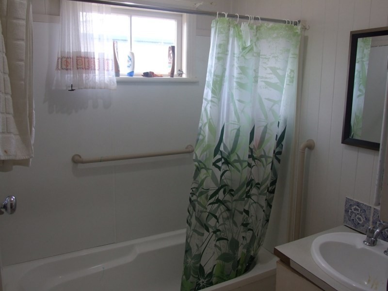 34 Campbell Street, Oakey QLD 4401