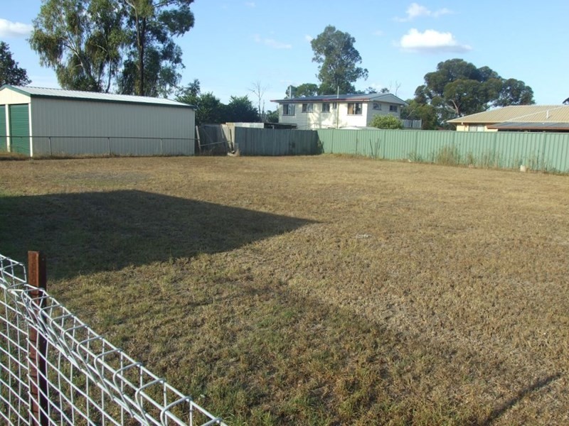 34 Campbell Street, Oakey QLD 4401