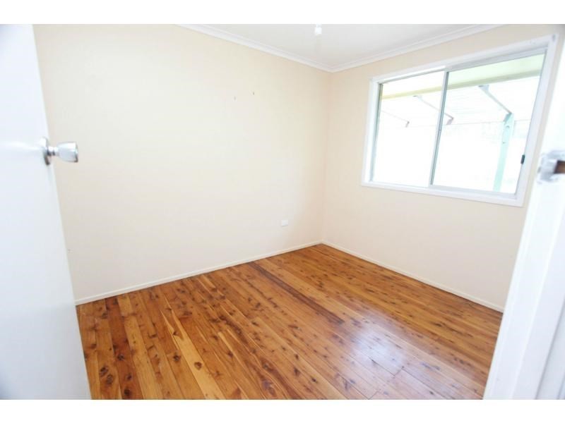 32 Railway Terrace, Crows Nest QLD 4355