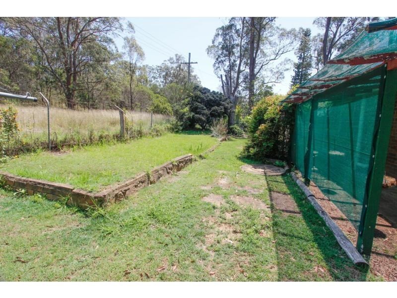 32 Railway Terrace, Crows Nest QLD 4355