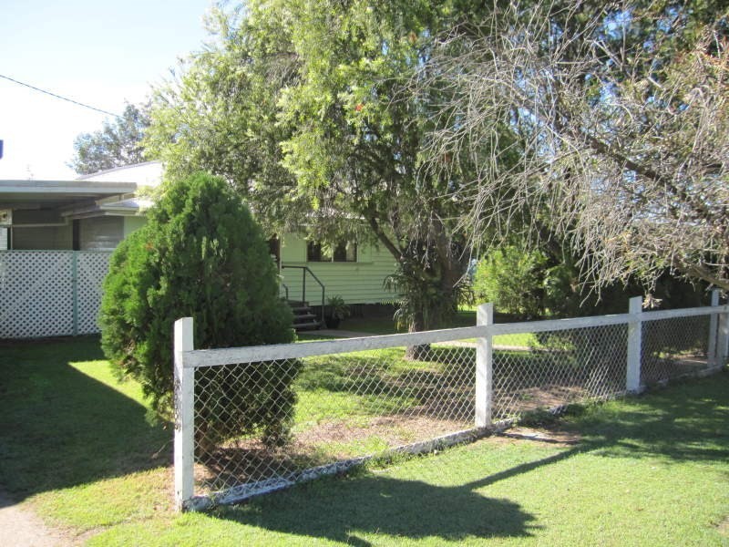 12 Littleton Street, Crows Nest QLD 4355