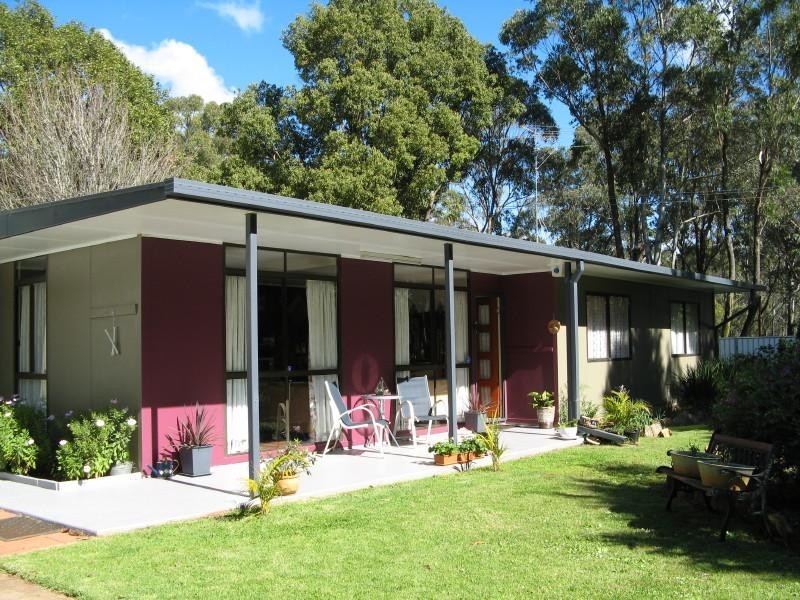 4 Mogg Road, Hampton QLD 4352