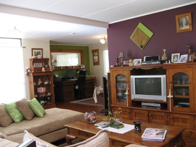 4 Mogg Road, Hampton QLD 4352