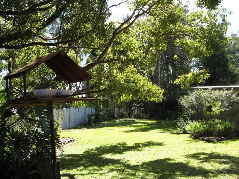 4 Mogg Road, Hampton QLD 4352