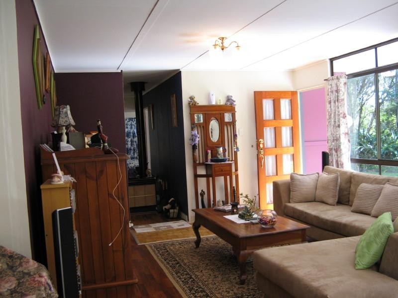 4 Mogg Road, Hampton QLD 4352