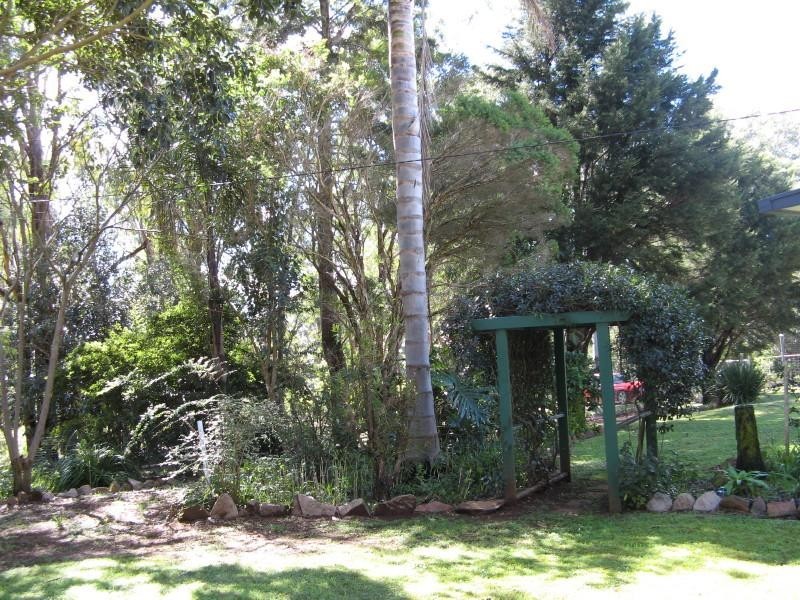 4 Mogg Road, Hampton QLD 4352