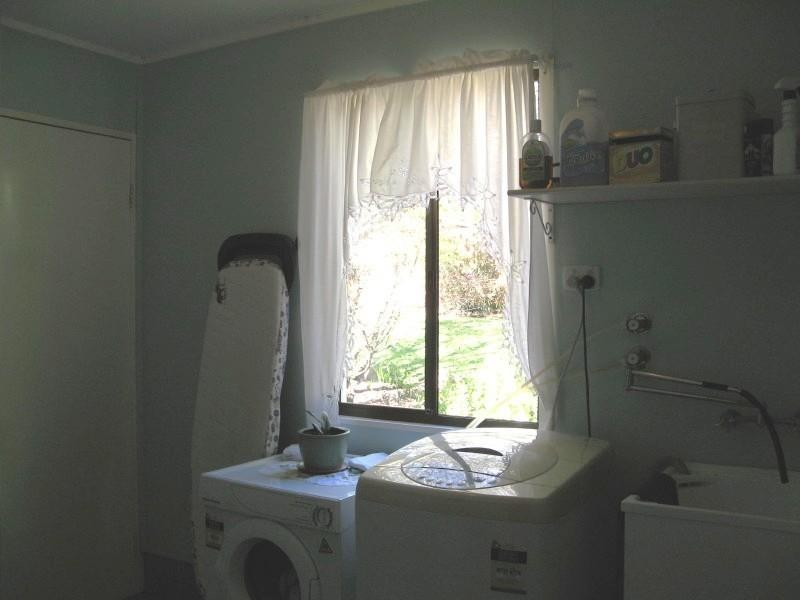 4 Mogg Road, Hampton QLD 4352