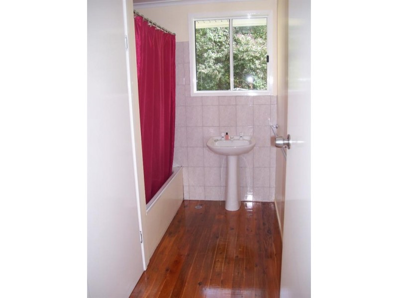 30 McErlean Road, Ravensbourne QLD 4352